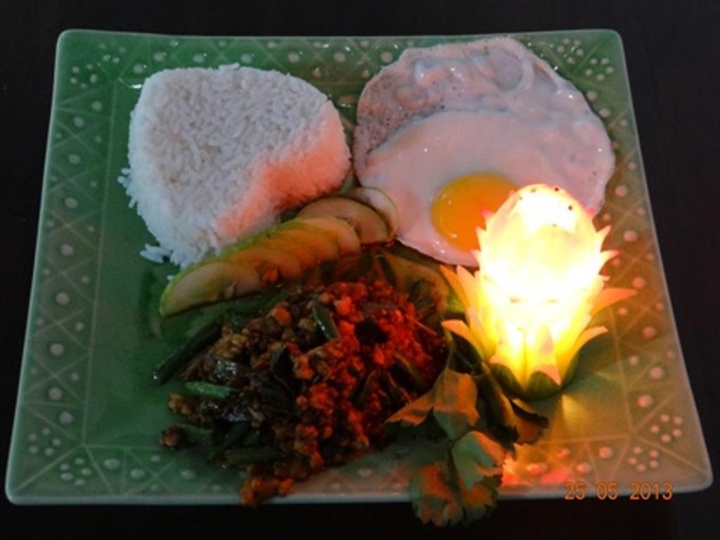 Garden Home Bed And Breakfast Yangon Exterior photo